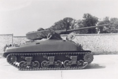 M4A1 FL10 на испытаниях во Франции - вид справа, предположительно 1955 год.jpg