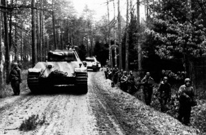 Pz.Kpfw. V Ausf. G фотогалерея 1.jpeg