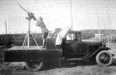12.7-мм пулемет ШВАК на зенитной стойке Ершова, Иванова, Чернышева в кузове грузовика ГАЗ-АА.jpg