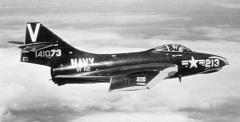 F9F-8 - photo.jpg
