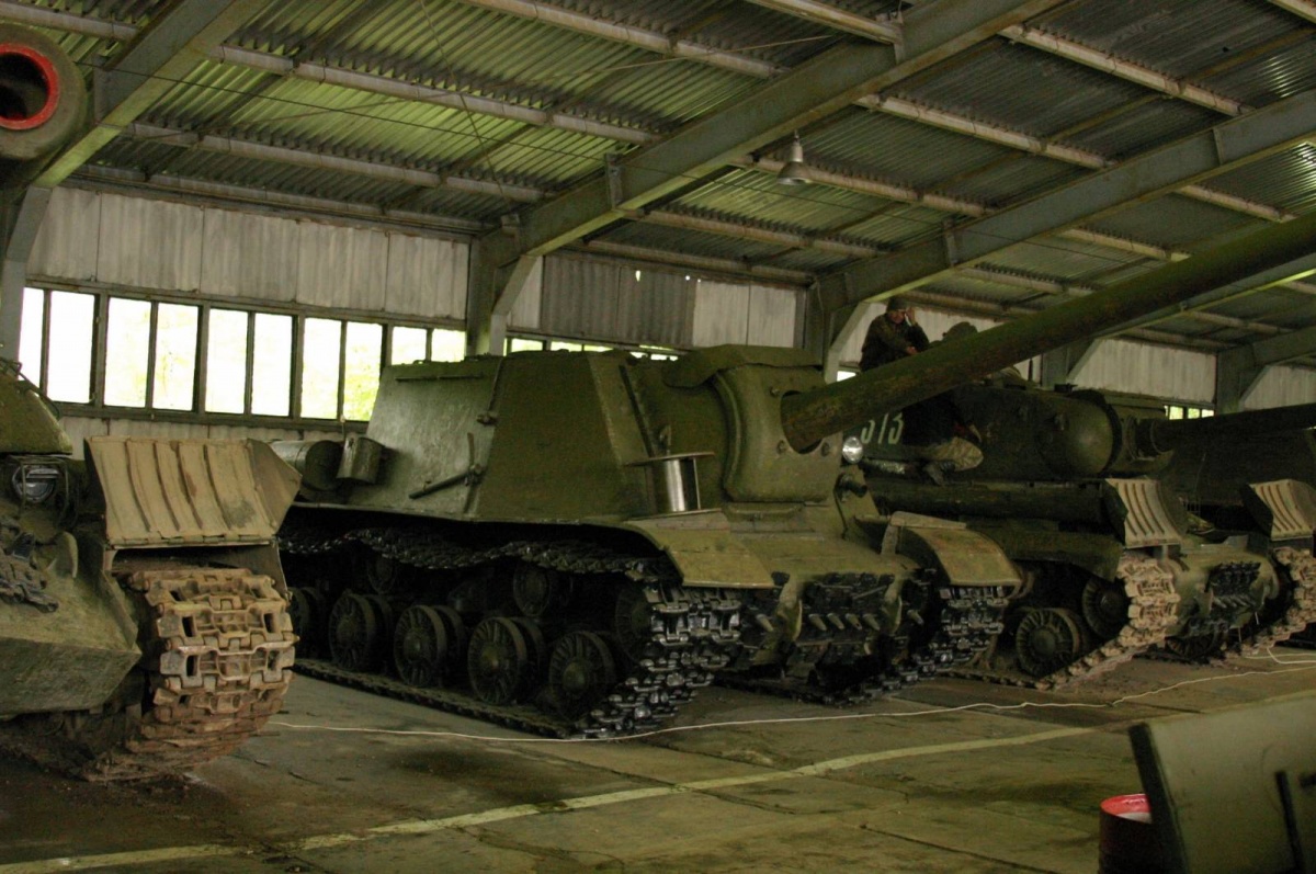Су 130 леший. Кубинка танковый музей. Наро-Фоминск музей танков. Музей БТВТ В Кубинке. Т-55 В Кубинке.