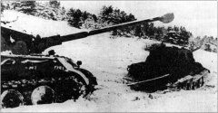 Jagdtiger буксирует Tiger II.jpg