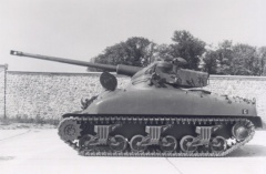 M4A1 FL10 на испытаниях во Франции - вид слева, предположительно 1955 год.jpg