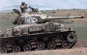 Израильский Sherman M-50 несёт боевую службу.jpg