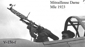 бортовой стрелок с турельным пулеметом в самолёте V-156-F